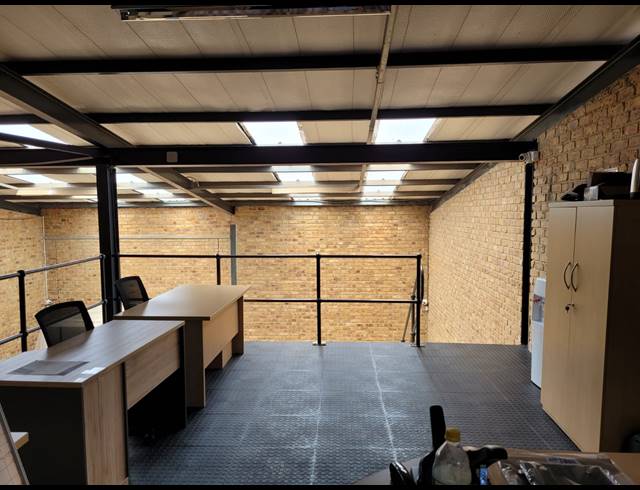 154M² WAREHOUSE TO LET IN CHLOORKOP